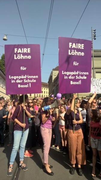 LRB_FrauenStreik (002).jpg